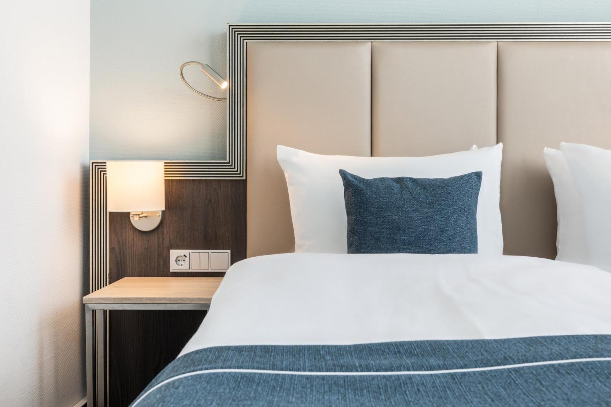 Select Handelshof Hotel 4*